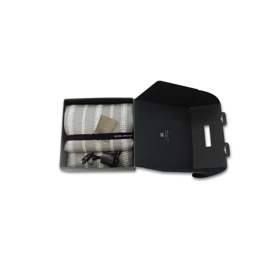 Solitaire flotteur gonflable de luxe pour piscine, à rayures grises et blanches, plié dans une boîte noire avec une ceinture, une carte et une pompe.